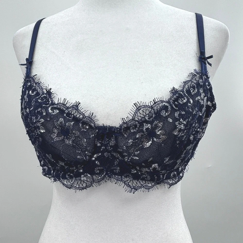 Victoria's Secret 36B Navy Lace Underwire Bra Floral Embroidery Lingerie Boudoir